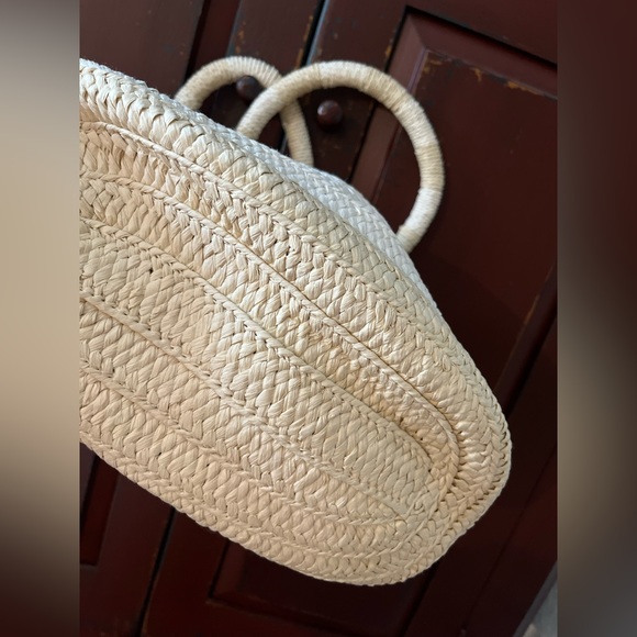 Like New Altru 100% Paper Straw Tote Bag - Picture 10 of 16